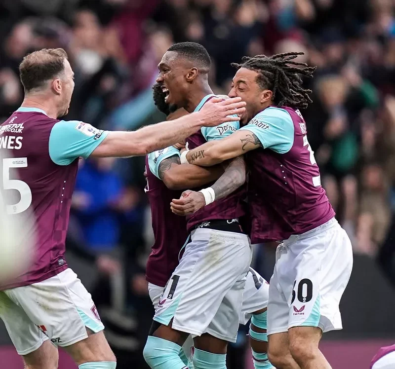 Burnley vs Notts County có phong độ kém thời gian gần đây